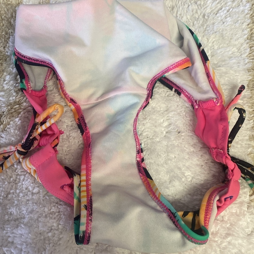 Op bikini swimsuit Size Medium - Picture 11 of 15